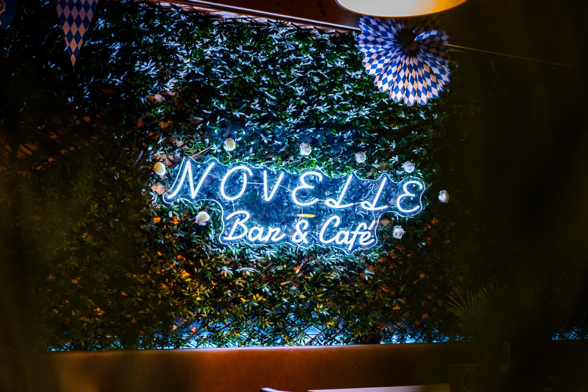 Novelle-Bar-und-cafe-in-st-stefan.jpg